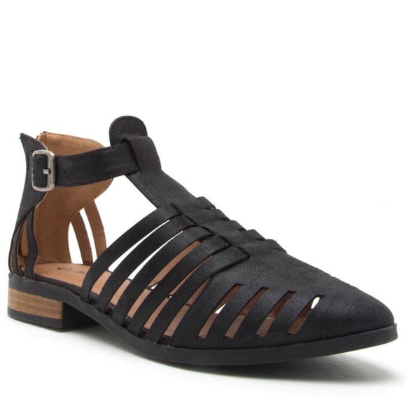 Last 1! Qupid Black Tuxedo caged pointy toe flats - Picture 2 of 5